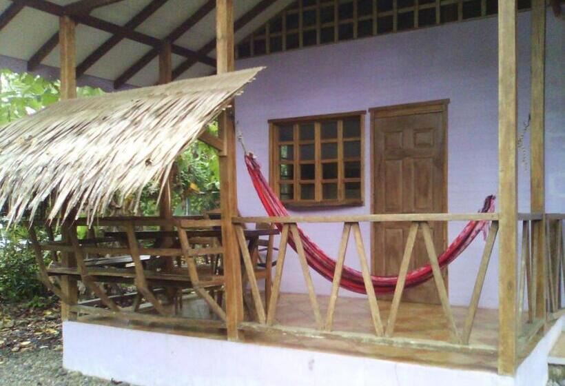 בקתה, Luna Caribeña Village