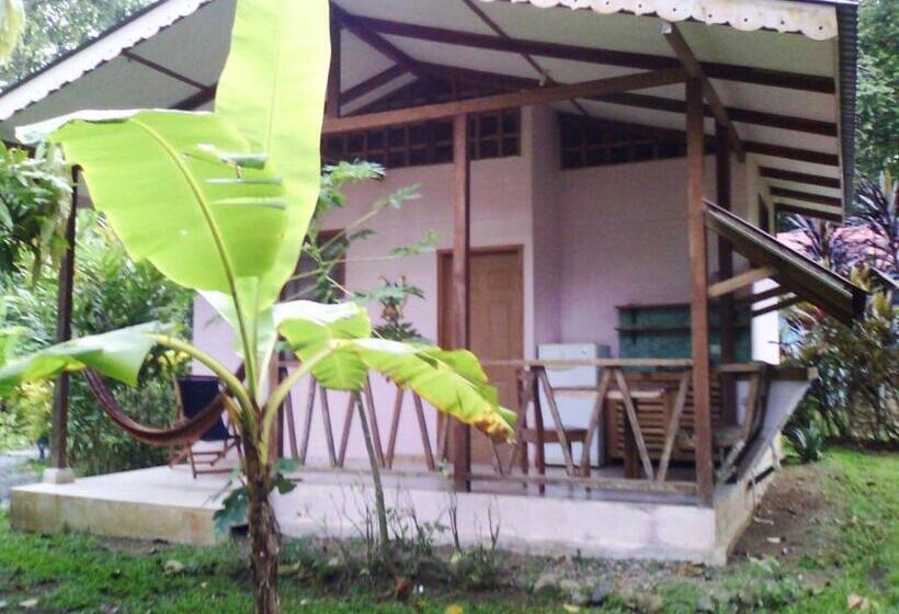 בקתה, Luna Caribeña Village