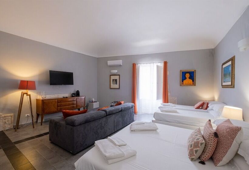 Полулюкс, Palazzo Gilistro