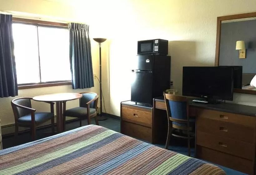 スタンダードルーム, Americinn Motel   Monticello