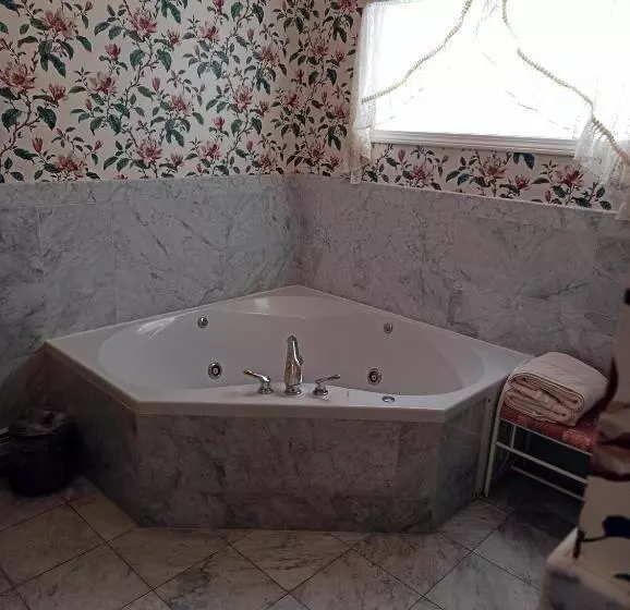 キングサイズベッドのスタンダードルーム, Arlington Inn & Spa