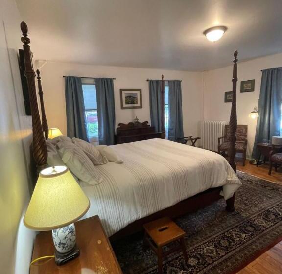 Номер Стандарт, Arlington Inn & Spa