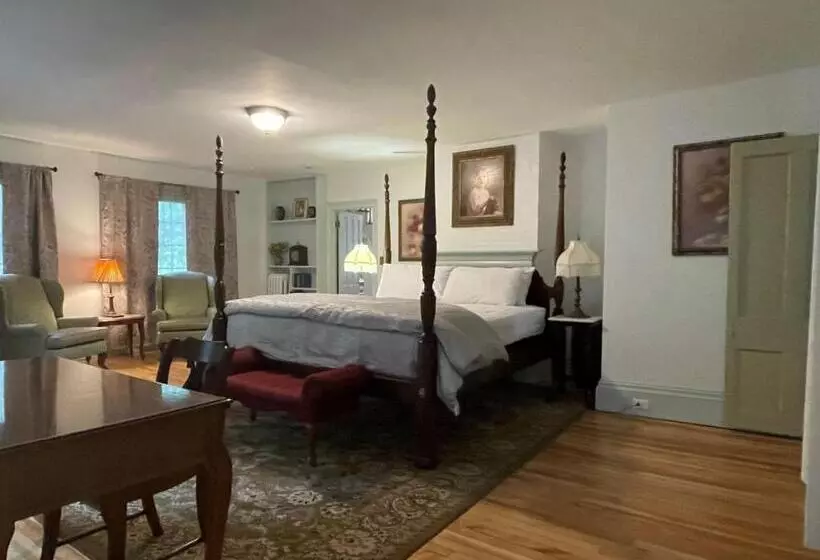 キングサイズベッドのデラックススイート, Arlington Inn & Spa