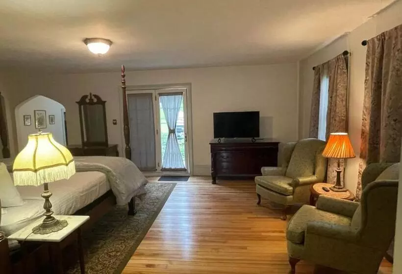 キングサイズベッドのデラックススイート, Arlington Inn & Spa