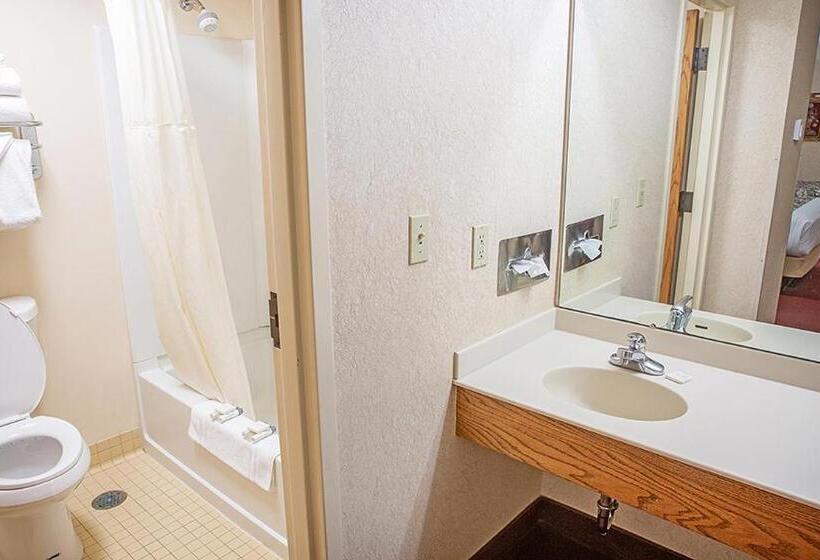 جناح عائلي, Bavarian Inn Lodge