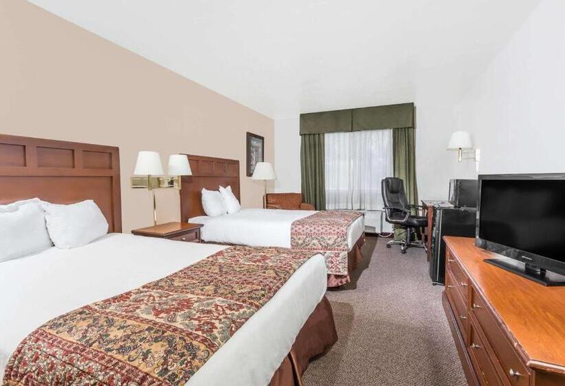 Номер Deluxe, Baymont By Wyndham Yreka