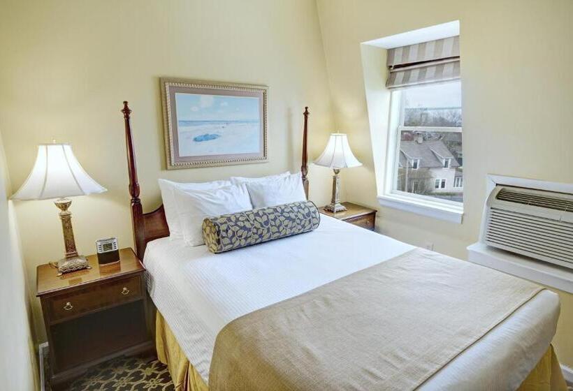 جناح, Club Wyndham Bay Voyage Inn