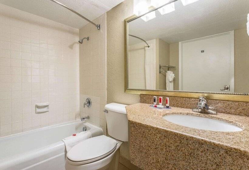 اتاق استاندارد با 2 تخت دوبل, Days Inn And Suites By Wyndham Hammond In