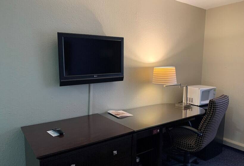 اتاق استاندارد با 2 تخت دوبل, Days Inn And Suites By Wyndham Hammond In