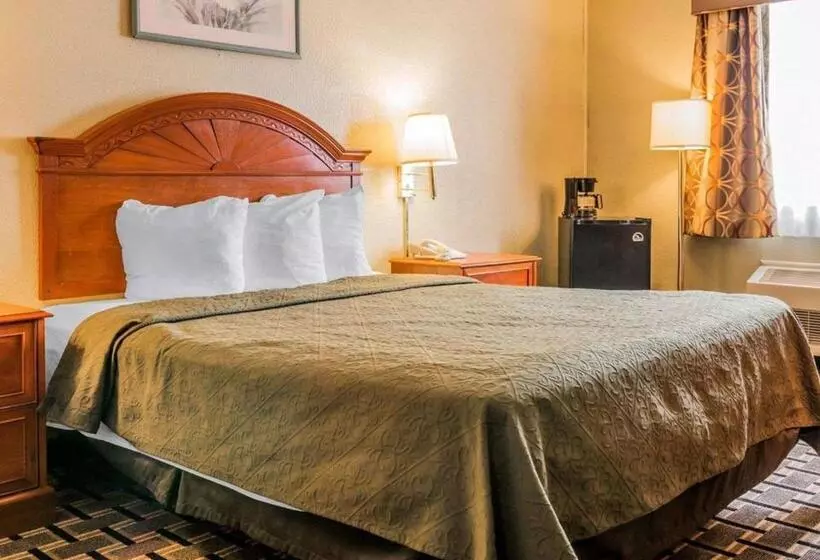 身障者適用スタンダードルーム, Quality Inn Grand Rapids North