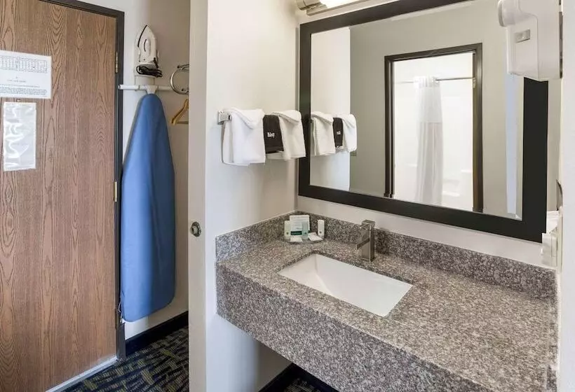 Standard-huone 2 Parivuodetta, Quality Inn