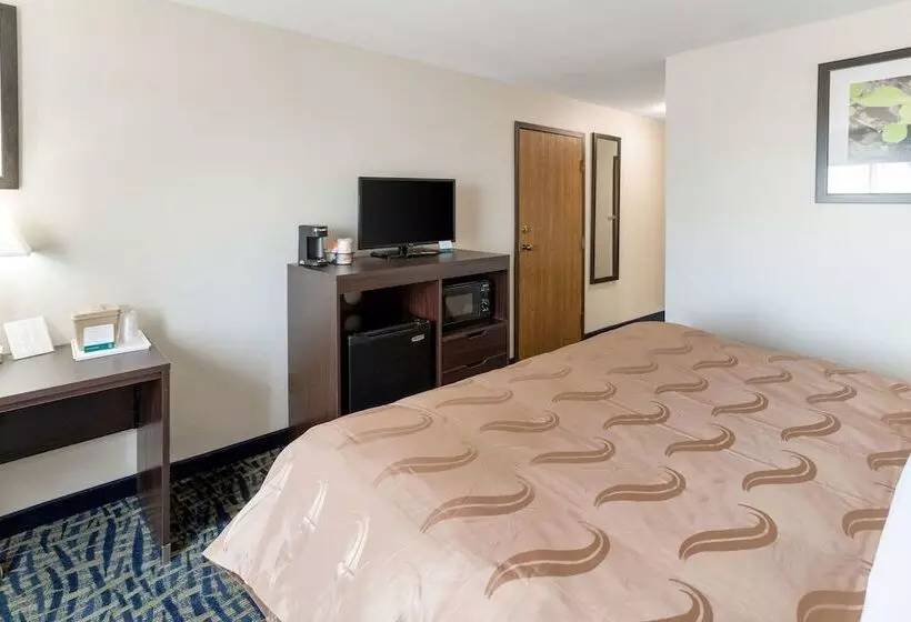 Standard-invahuone Parivuode, Quality Inn