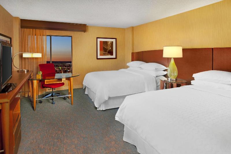 Номер Клуб, Sheraton Albuquerque Airport
