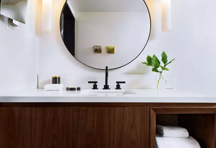 Sviitti, The Alexis Royal Sonesta Hotel Seattle