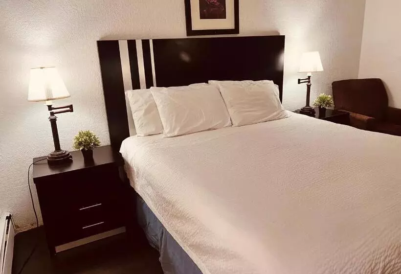 キングサイズベッドのスタンダードルーム, Travelodge By Wyndham Valleyfair Shakopee
