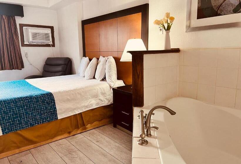 Номер Deluxe Кровать Кинг, Travelodge By Wyndham Valleyfair Shakopee