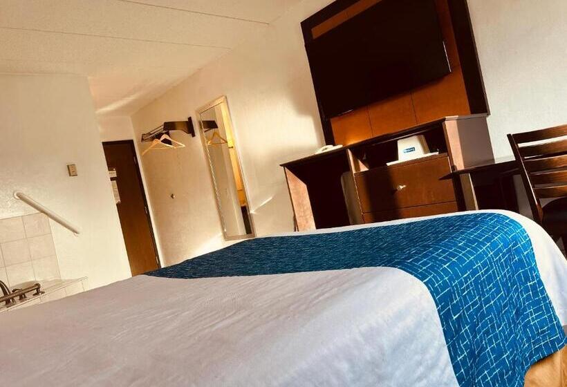 Номер Deluxe Кровать Кинг, Travelodge By Wyndham Valleyfair Shakopee