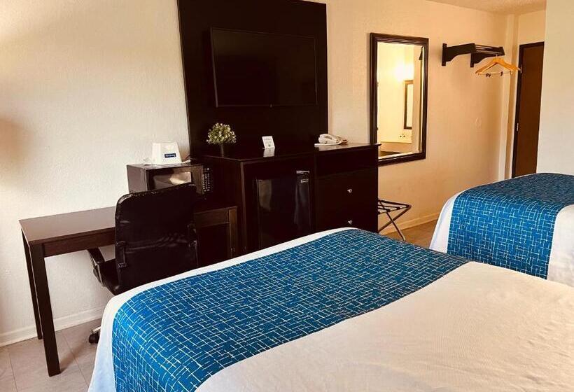 غرفه قياسيه سريرين مزدوجين, Travelodge By Wyndham Valleyfair Shakopee