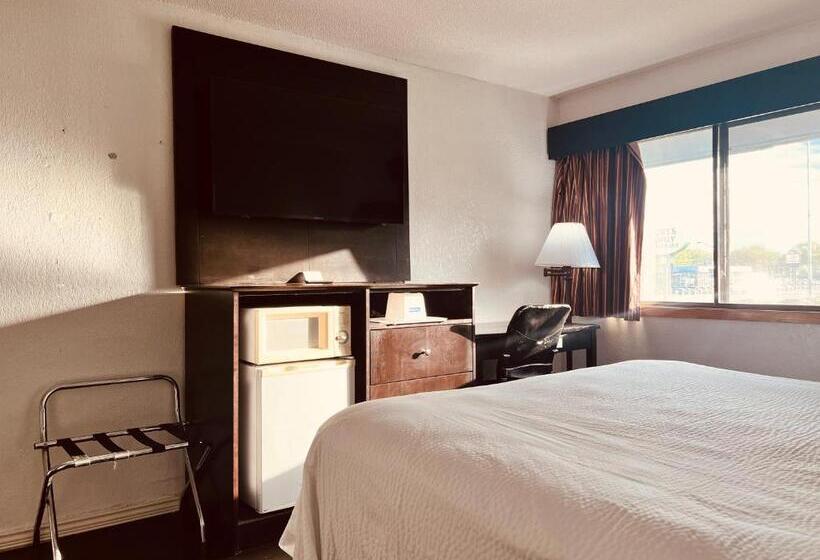 Стандартный Номер Кровать Кинг, Travelodge By Wyndham Valleyfair Shakopee