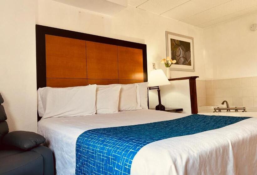 غرفة ديلوكس سرير كينج, Travelodge By Wyndham Valleyfair Shakopee