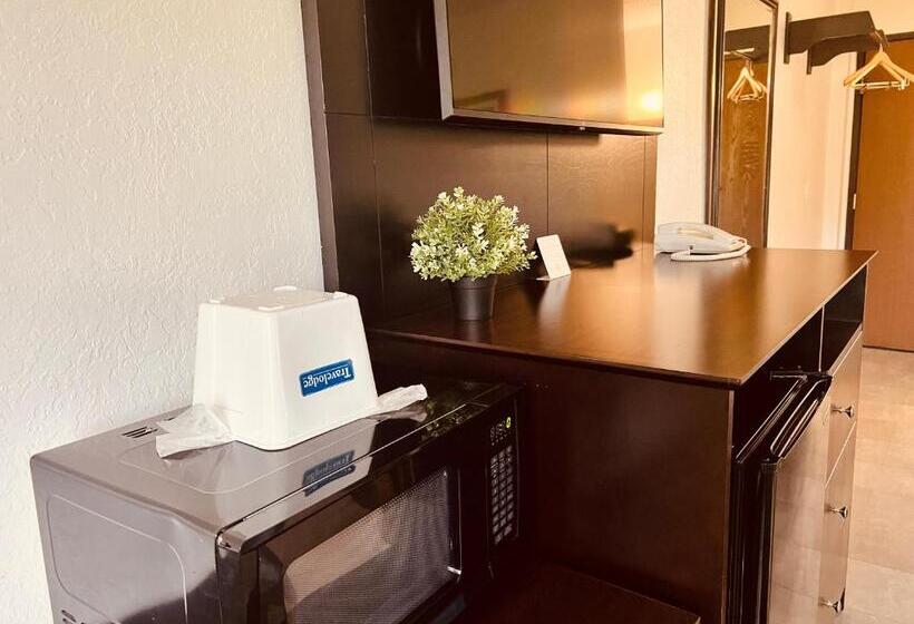 Номер Стандарт, Travelodge By Wyndham Valleyfair Shakopee