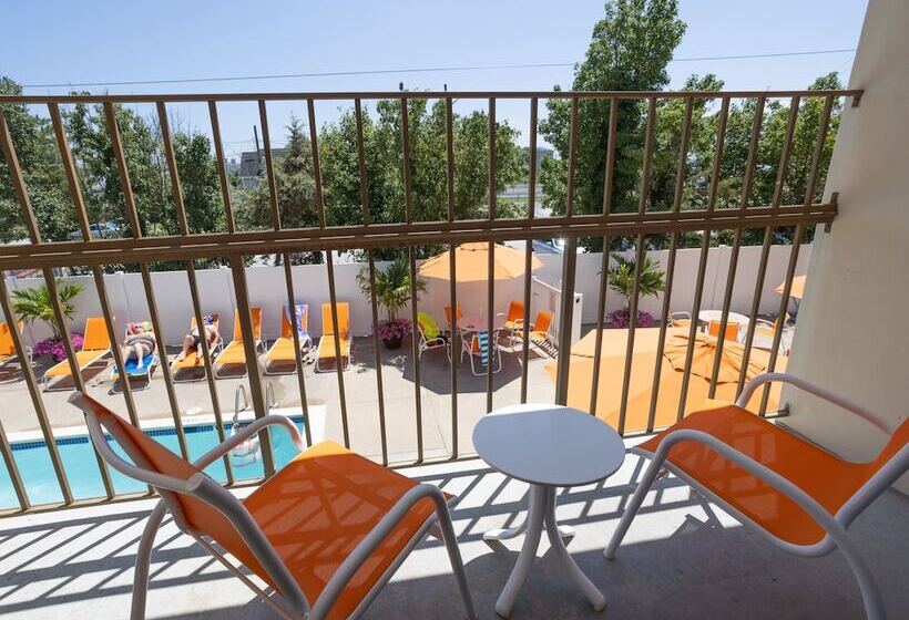 Номер Стандарт Двуспальная Кровать, The Bay Resort