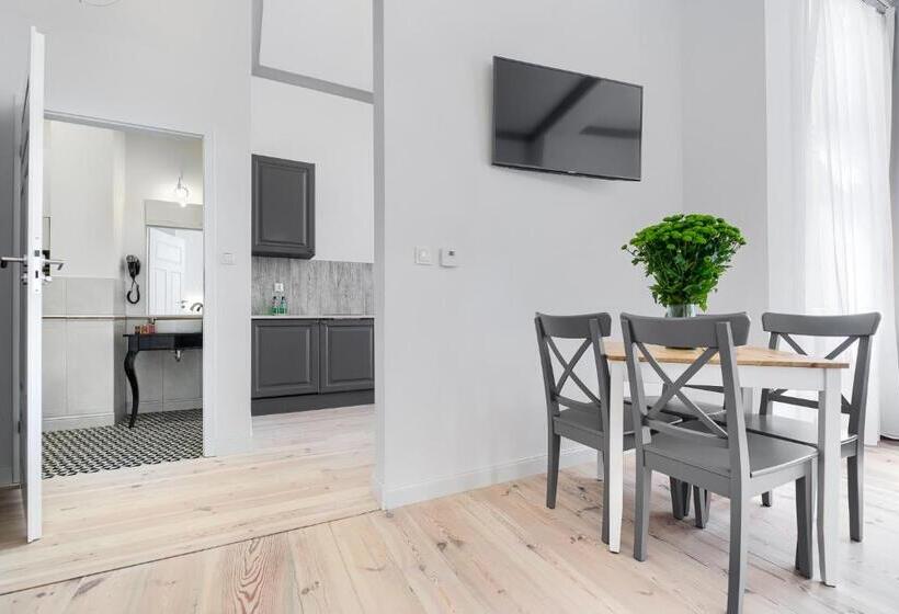 Студия Стандарт, Aparthotel 1899