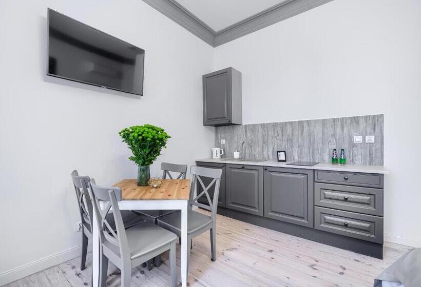 Студио Стандарт с Балконом, Aparthotel 1899