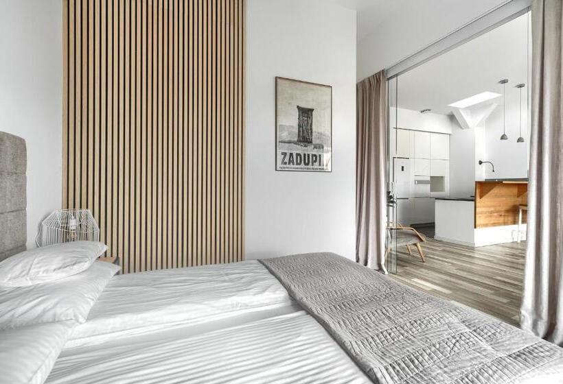 Апартаменты 1 Спальня с Балконом, Aparthotel 1899