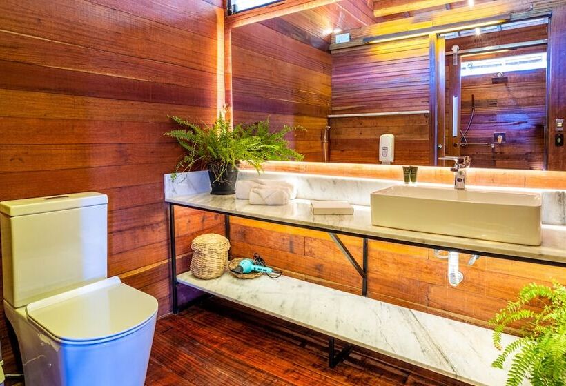 오두막, Eco Luar Boutique