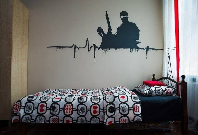 Quarto Quádruplo Economy, Kino Hostel On Viborgskaya