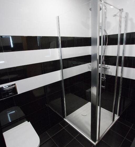 اتاق لوکس, Novobilski   Pod Wyciągiem Bania I Kotelnica, Obok Termy Bania