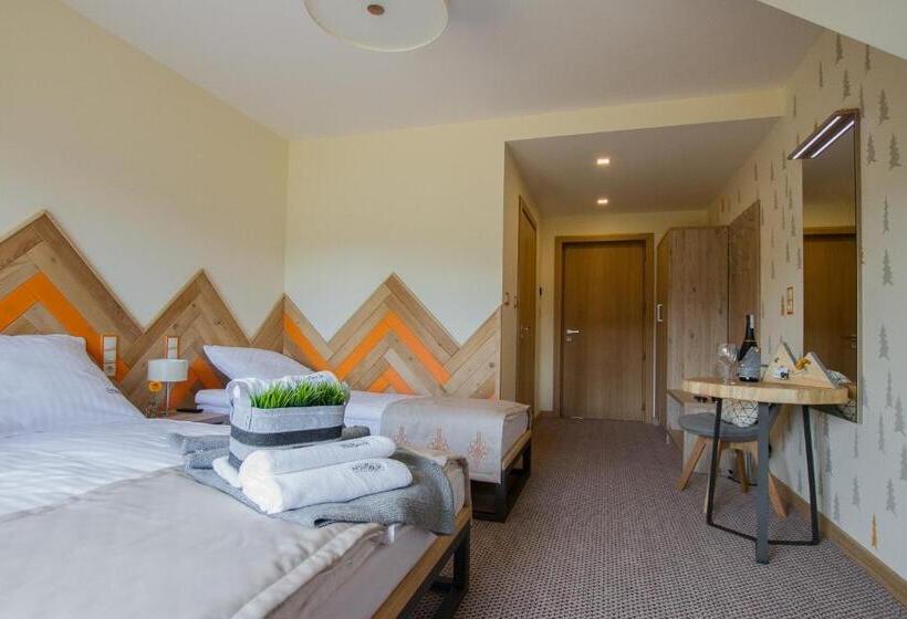 اتاق سوپریور سه تخته, Novobilski   Pod Wyciągiem Bania I Kotelnica, Obok Termy Bania