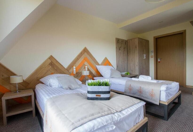 اتاق سوپریور سه تخته, Novobilski   Pod Wyciągiem Bania I Kotelnica, Obok Termy Bania