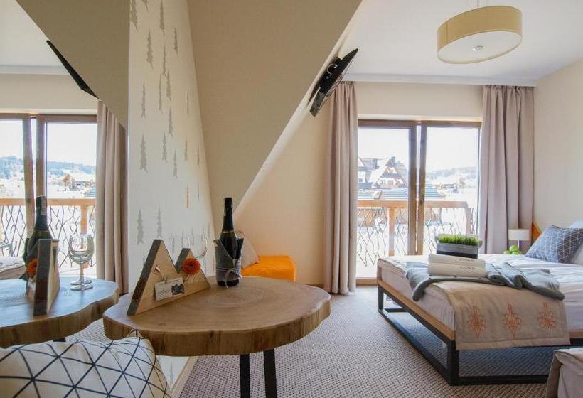 اتاق استاندارد سه نفره, Novobilski   Pod Wyciągiem Bania I Kotelnica, Obok Termy Bania