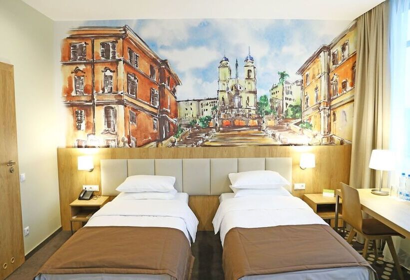 استودیو ساده, Europa