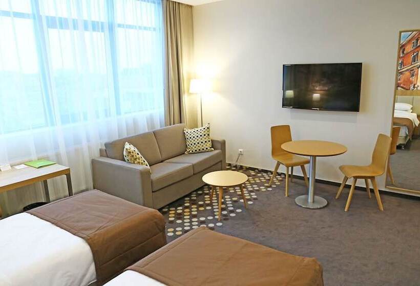 استودیو ساده, Europa