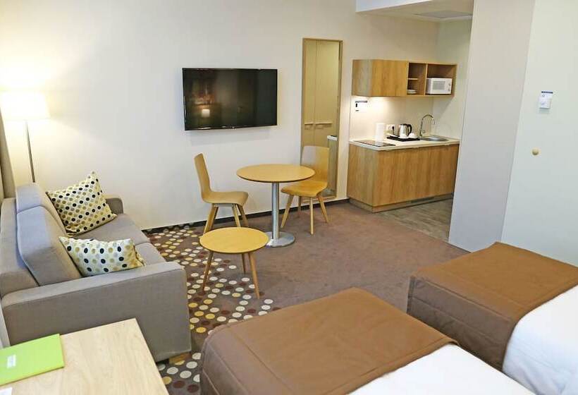 استودیو ساده, Europa