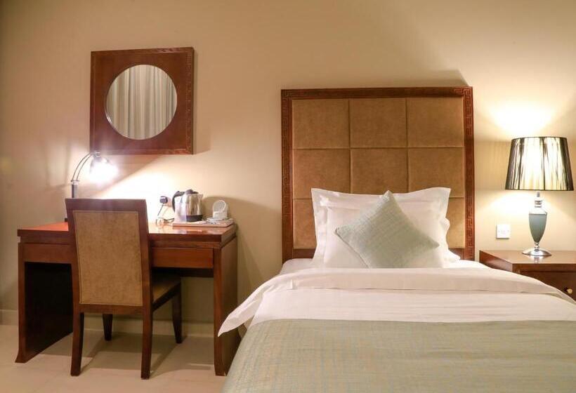 اتاق استاندارد یک تخته با بالکن, Muscat Inn