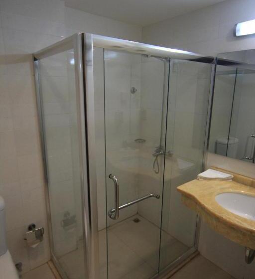 اتاق استاندارد با بالکن, Muscat Inn