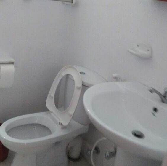 דירת חדר דלוקס, My House