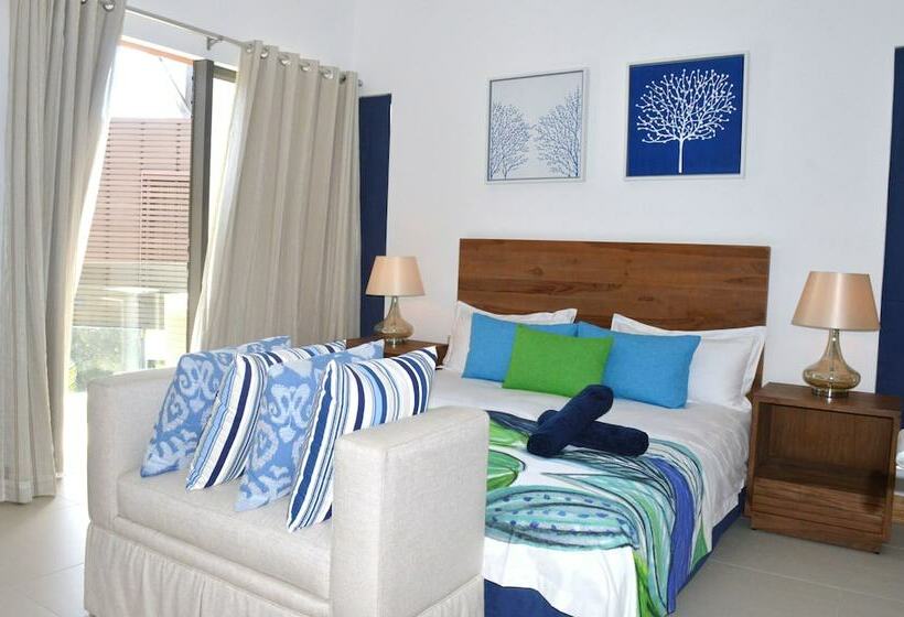 3 Bedroom Premium Apartment, Rose Des Sables Beachfront Apartments