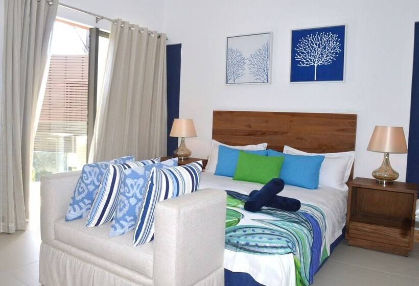 3 Bedroom Premium Apartment, Rose Des Sables Beachfront Apartments