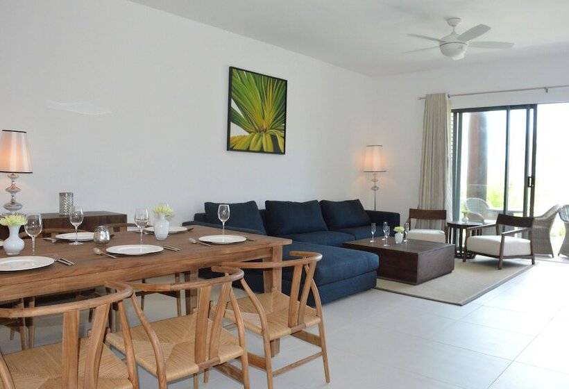 3 Bedroom Premium Apartment, Rose Des Sables Beachfront Apartments