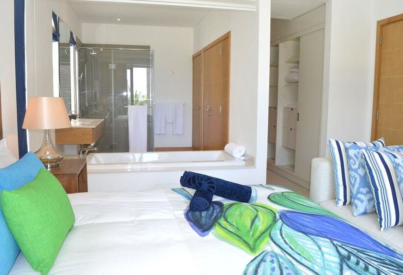 3 Bedroom Premium Apartment, Rose Des Sables Beachfront Apartments