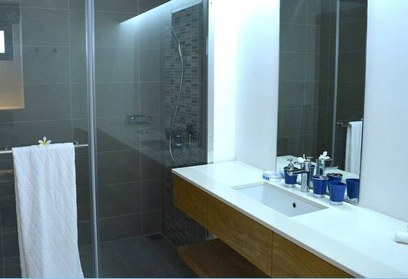 3 Bedroom Premium Apartment, Rose Des Sables Beachfront Apartments