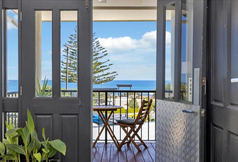 クイーンベッドのスタンダードスタジオ, Coast Motel And Apartments