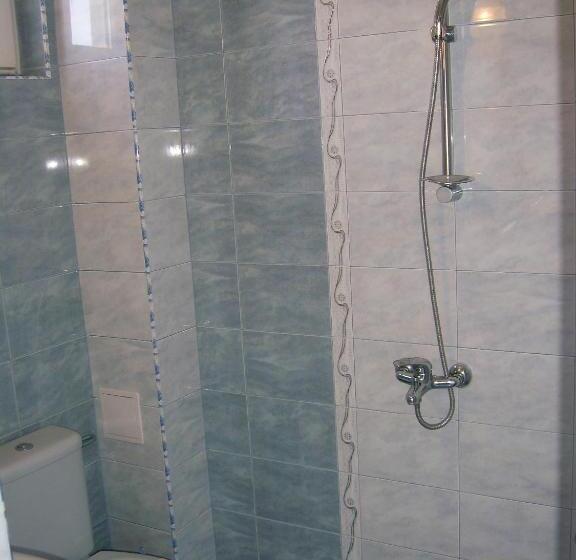 חדר סטנדרט לארבעה, Sianie Guest House