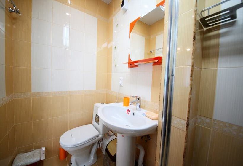Трехместный Номер Комфорт, Guest House On Chernomorskaya Ulitsa