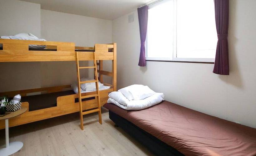 Номер Стандарт Трехместный, Air Hostel Lcc